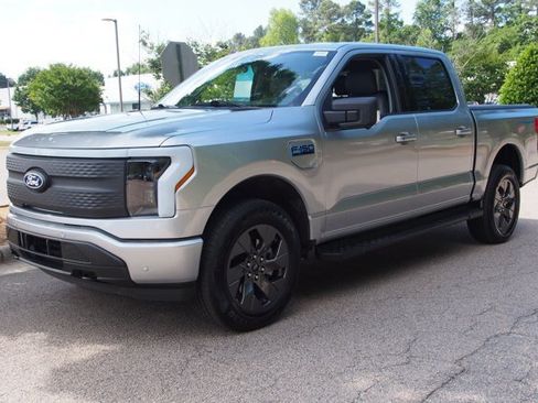 Certified 2025 Ford F150 Lightning Flash AWD/4WD image 3