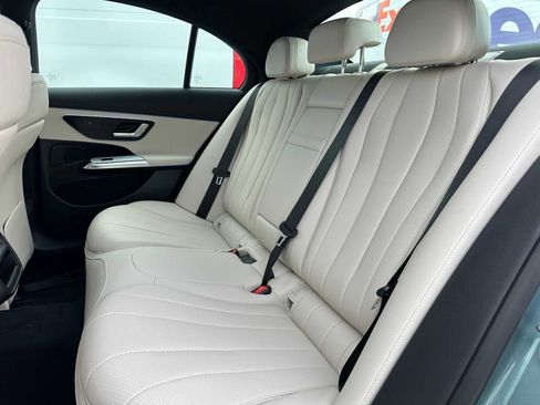 New 2026 Mercedes-Benz E 350 4MATIC Sedan image 17