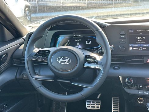 New 2025 Hyundai Elantra Sport image 23