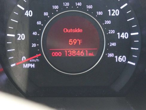 Used 2011 Kia Optima LX FWD image 9
