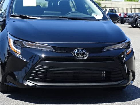 Used 2026 Toyota Corolla LE w/ Carpet Mat Package (TMS) FWD image 4