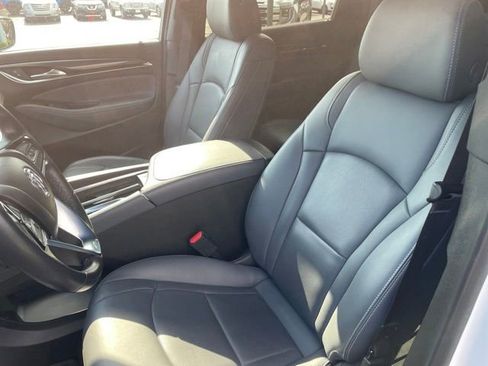 Used 2023 Buick Enclave Essence FWD image 12