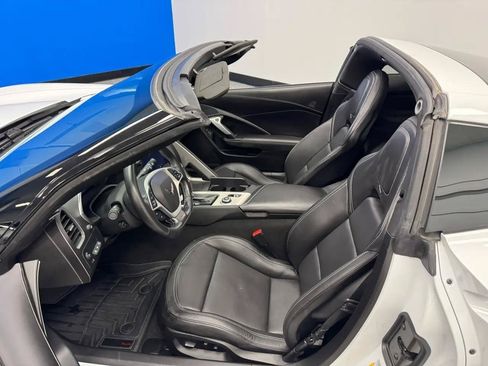 Used 2019 Chevrolet Corvette Z06 RWD image 16