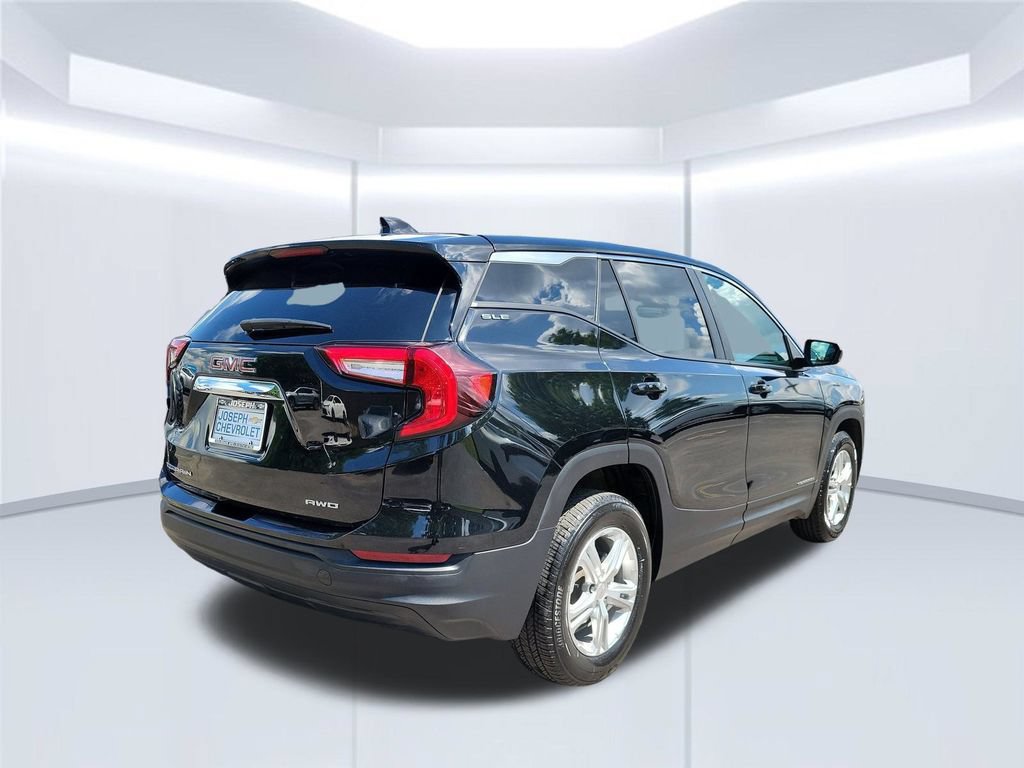Used 2024 GMC Terrain SLE AWD/4WD image 5