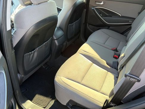 Used 2017 Hyundai Santa Fe Sport FWD image 20
