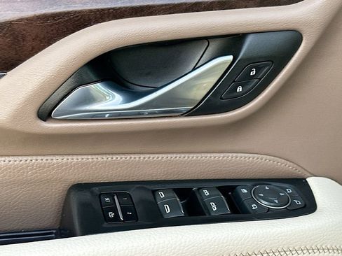 Used 2023 GMC Yukon Denali image 21
