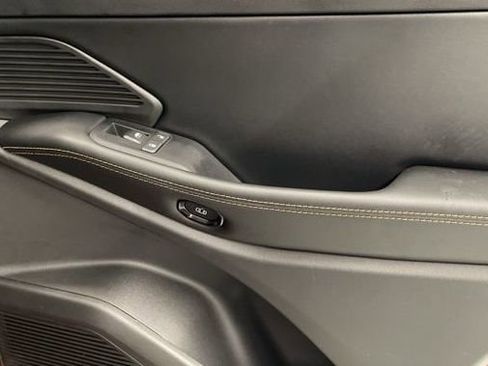 New 2026 Jeep Cherokee Limited image 32