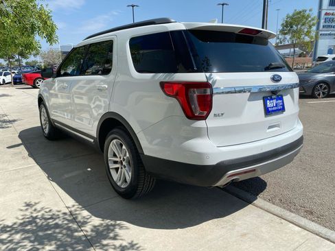Used 2017 Ford Explorer XLT FWD image 12