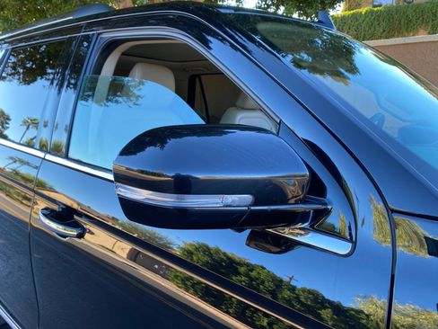 Used 2024 Ford Expedition Limited image 15