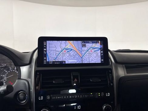 Certified 2022 Lexus GX 460 Premium w/ Accessory Package AWD/4WD image 18