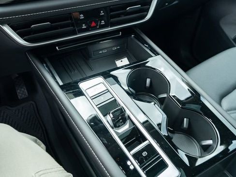 New 2026 Volkswagen Atlas SE FWD image 22