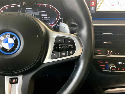 Used 2023 BMW 530e xDrive w/ Executive Package image 24