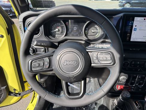 Used 2024 Jeep Wrangler Unlimited Rubicon 4xe w/ Convenience Group AWD/4WD image 22