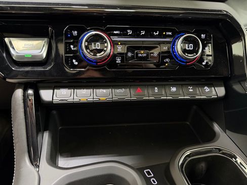 New 2026 GMC Sierra 2500 AT4X image 21