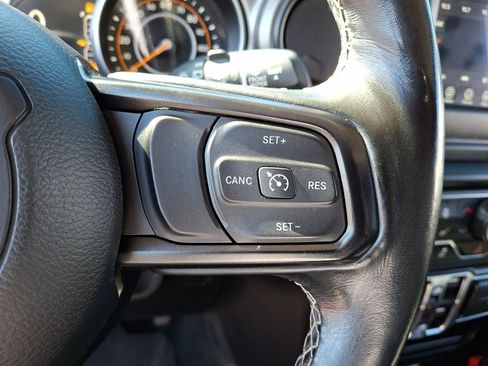 Used 2020 Jeep Wrangler Unlimited Sport AWD/4WD image 22