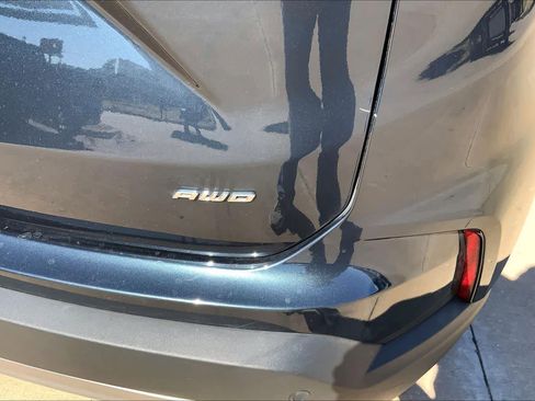Used 2022 Ford Edge SEL w/ Convenience Package AWD/4WD image 10
