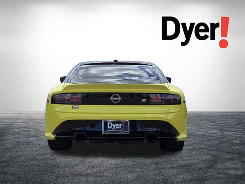 Used 2024 Nissan Z Performance w/ Floor Mat Package RWD image 5