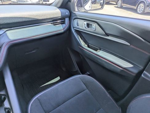 Used 2025 Ford Explorer ST AWD/4WD image 19
