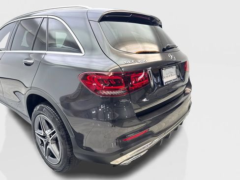 Used 2022 Mercedes-Benz GLC 300 w/ AMG Line image 19