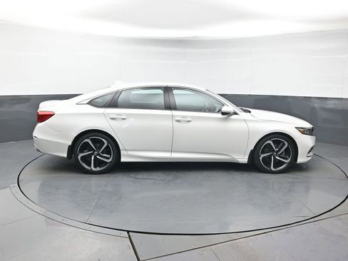 Used 2020 Honda Accord Sport image 7