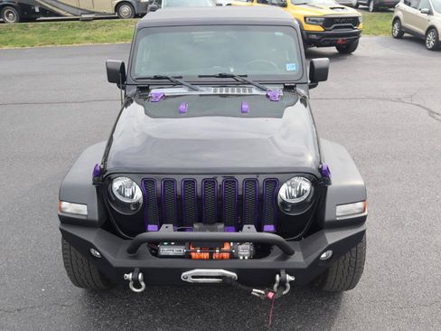 Used 2020 Jeep Wrangler Sport AWD/4WD image 4
