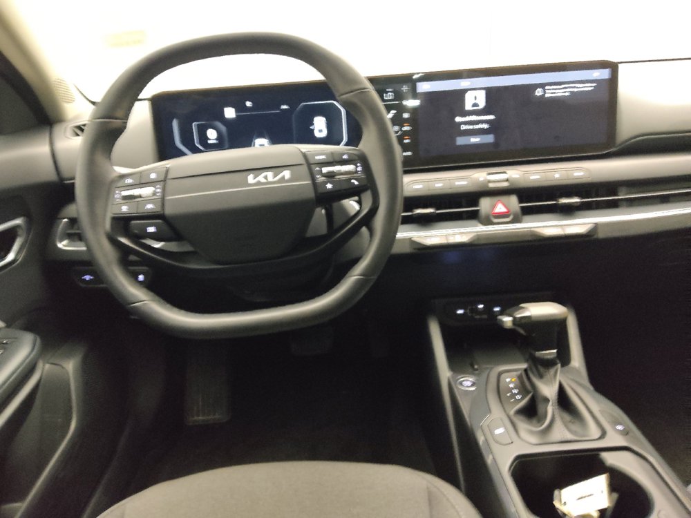 Used 2025 Kia K4 EX FWD image 22