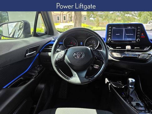 Used 2021 Toyota C-HR XLE FWD image 10