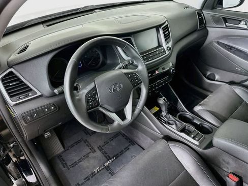 Used 2018 Hyundai Tucson Limited FWD image 2