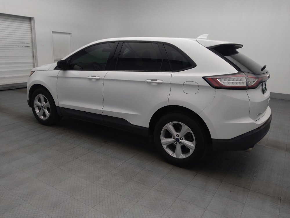 Used 2018 Ford Edge SE FWD image 3