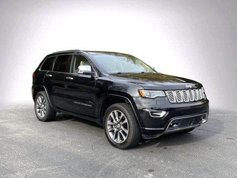Used 2018 Jeep Grand Cherokee Overland image 2