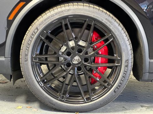 New 2025 Porsche Macan Turbo Electric image 34