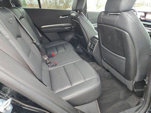 Used 2024 Cadillac XT4 Premium Luxury image 11