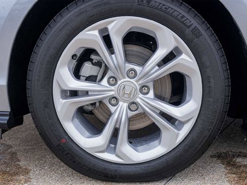 Used 2025 Honda Accord LX image 8