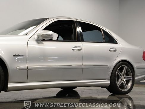 Used 2007 Mercedes-Benz E 63 AMG Sedan image 22