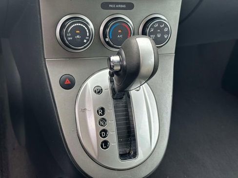 Used 2012 Nissan Sentra 2.0 SR FWD image 25