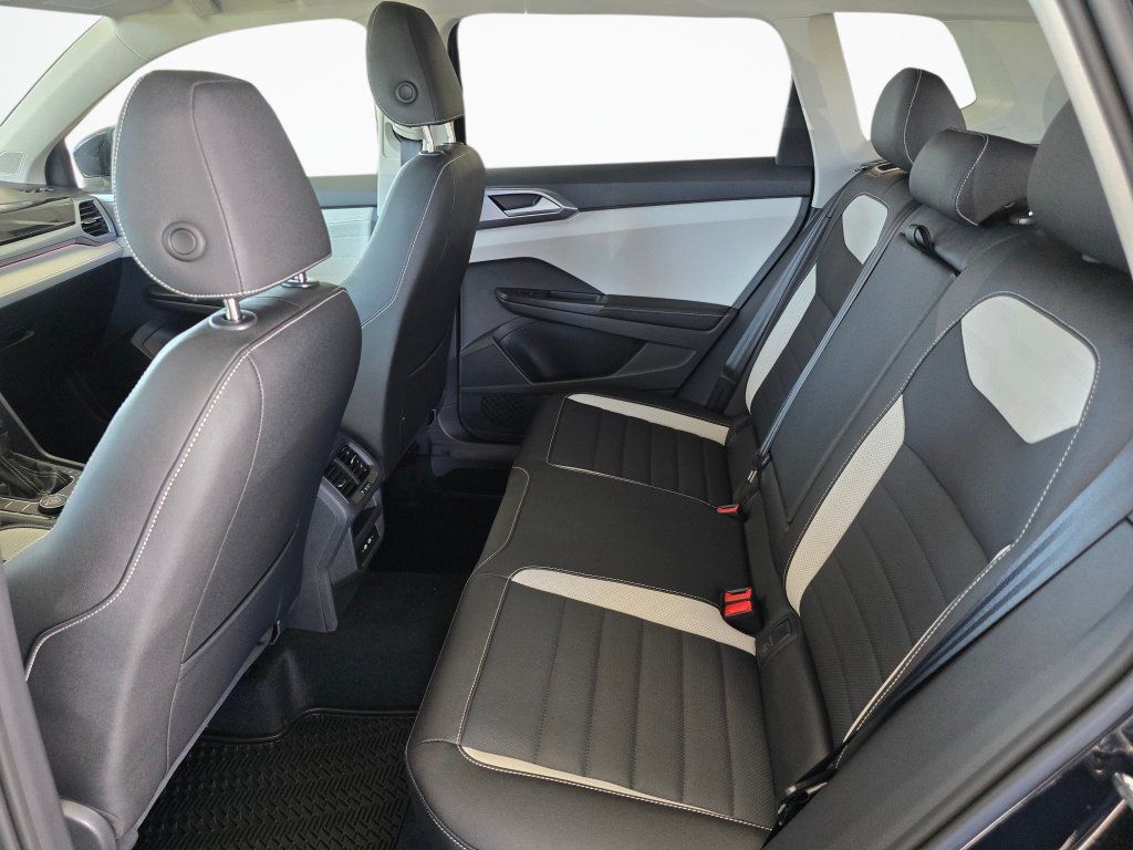 New 2026 Volkswagen Taos SEL AWD/4WD image 35