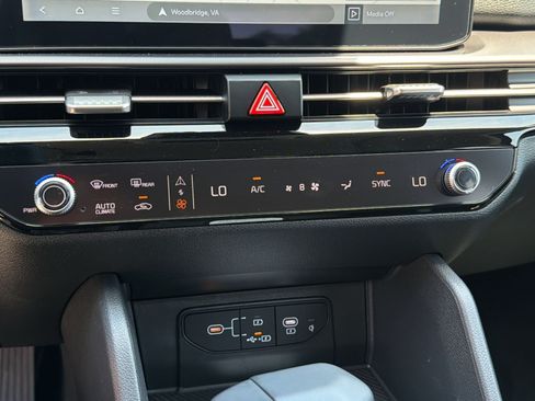 New 2026 Kia Sportage SX AWD/4WD image 23