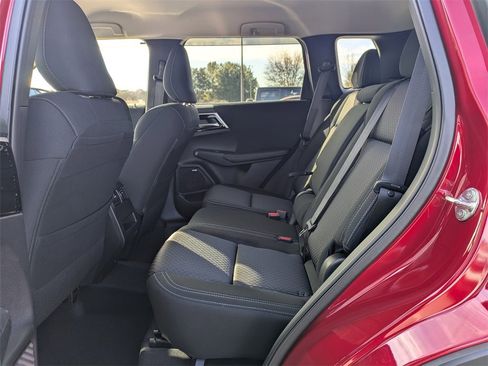 New 2026 Mitsubishi Outlander ES image 12