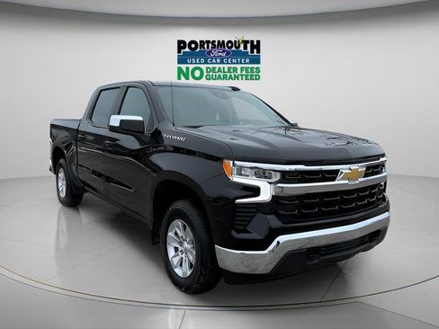 Used 2025 Chevrolet Silverado 1500 LT AWD/4WD image 1