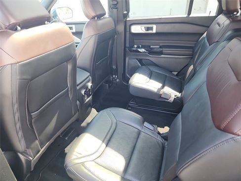 Certified 2023 Ford Explorer Platinum w/ Technology Package image 21