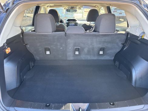 Used 2023 Subaru Crosstrek 2.0i Premium image 27