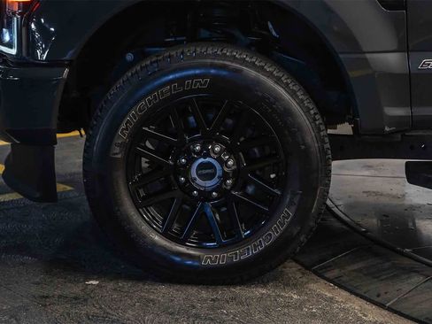 Used 2021 Ford F250 Lariat image 10