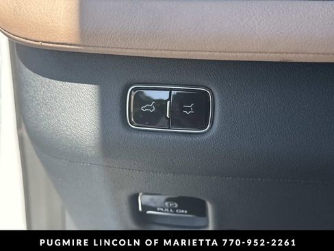 New 2026 Lincoln Navigator Black Label AWD/4WD image 25