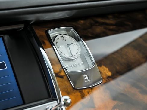 Used 2010 Rolls-Royce Ghost RWD image 40