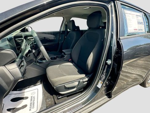 New 2026 Kia K4 FWD image 19