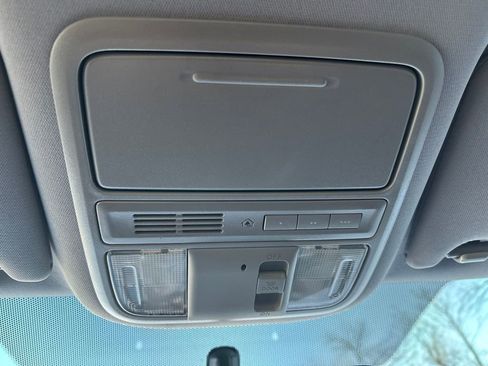 Used 2019 Honda Ridgeline Sport image 31