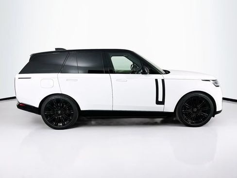 Used 2025 Land Rover Range Rover Autobiography AWD/4WD image 4