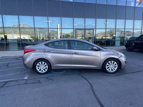 Used 2013 Hyundai Elantra GLS FWD image 13