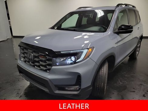 Used 2022 Honda Passport TrailSport image 4