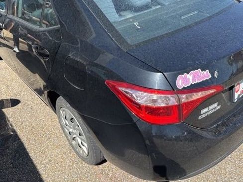 Used 2019 Toyota Corolla LE image 10